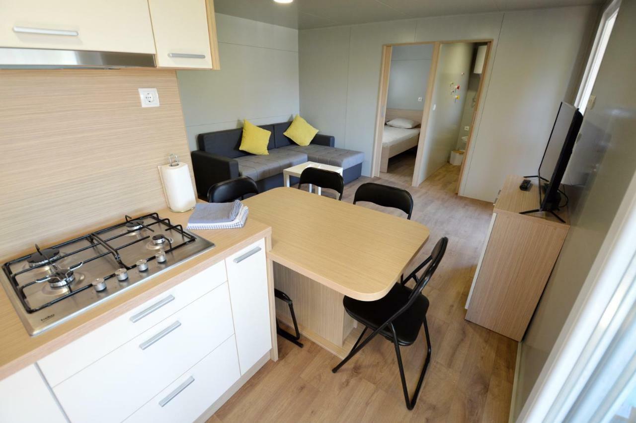 Mobile Home Cvita ベティナ エクステリア 写真
