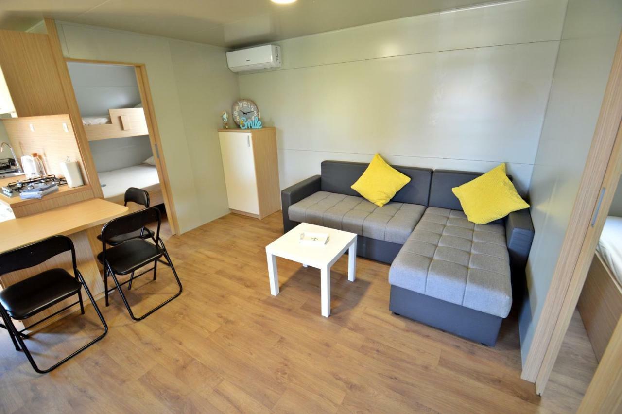 Mobile Home Cvita ベティナ エクステリア 写真